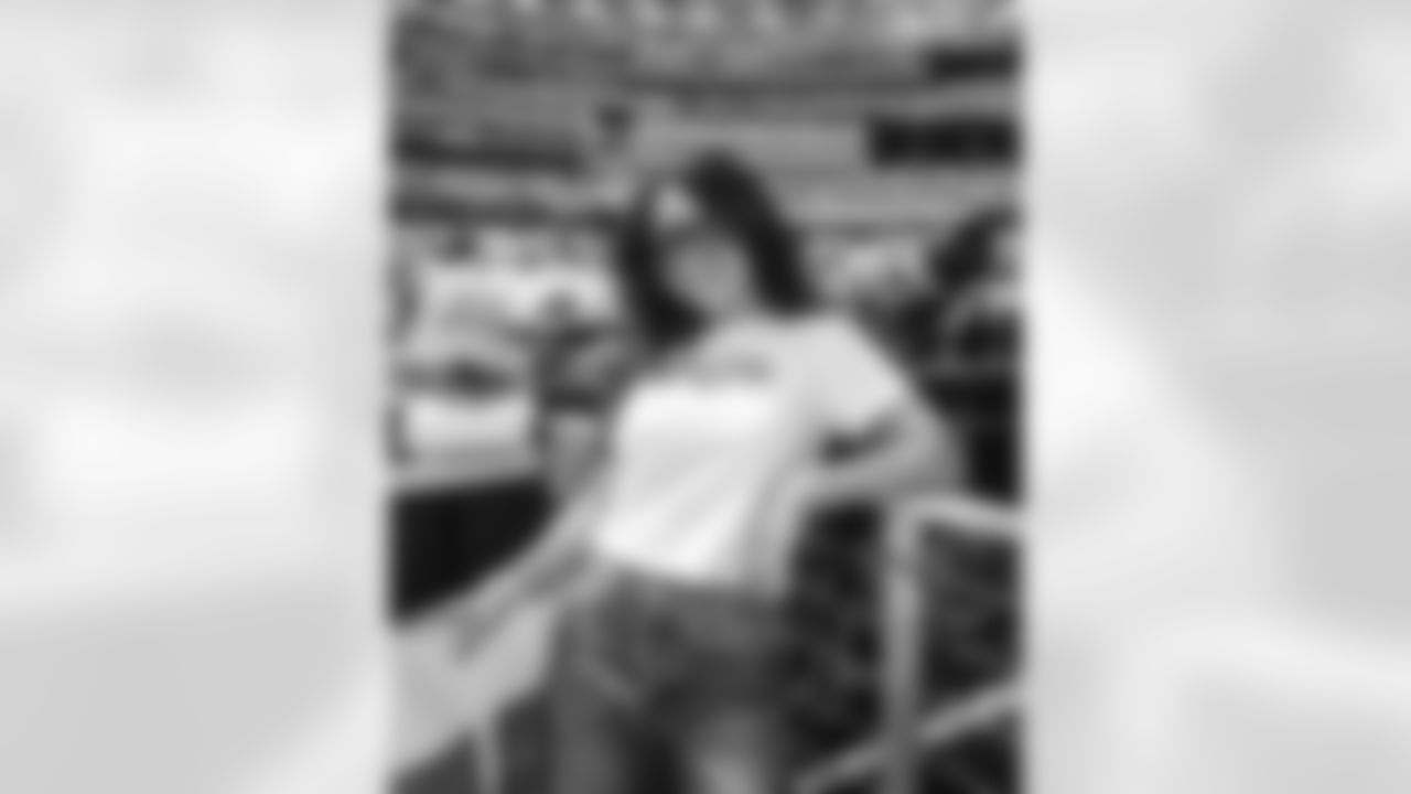 The Los Angeles Rams take on the Houston Texans in week 1 of the 2025 NFL regular season.