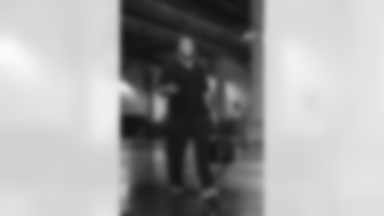 91 DE Kobie Turner arrives at SoFi Stadium for today's matchup against the Saints