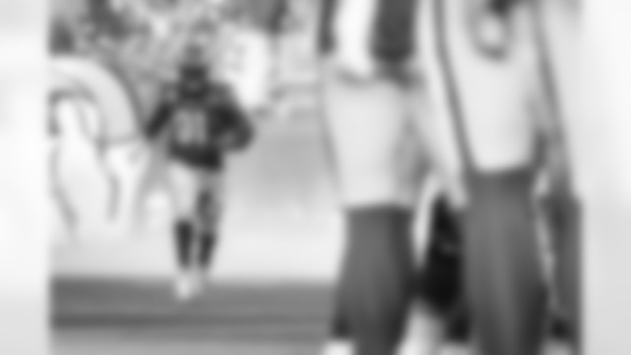 The Los Angeles Rams take on the New Orleans Saints in week 9 of the 2025 NFL regular season.