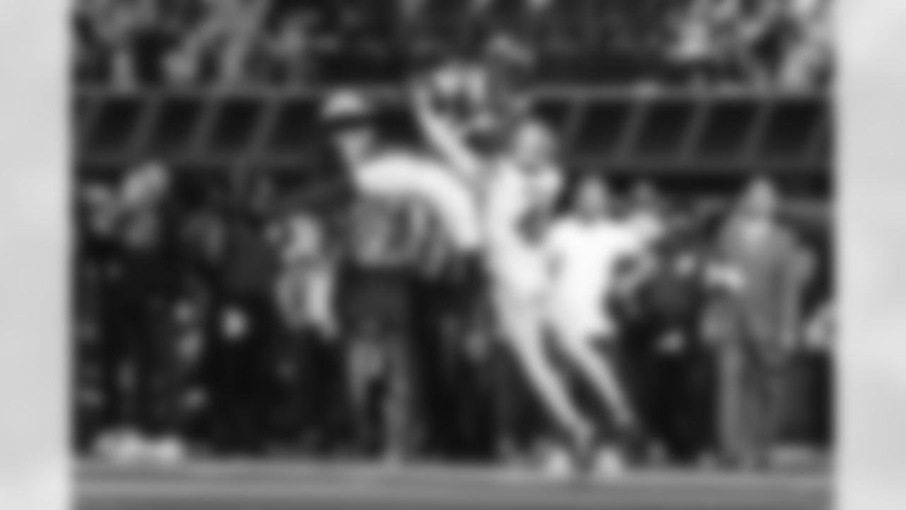 The Los Angeles Rams take on the Detroit Lions in week 15 of the 2025 NFL regular season.