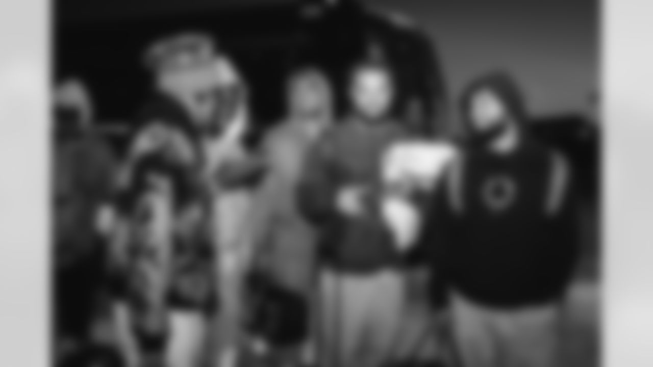 E_251217_Regular_Season_Week_16_Travel_BT_0045