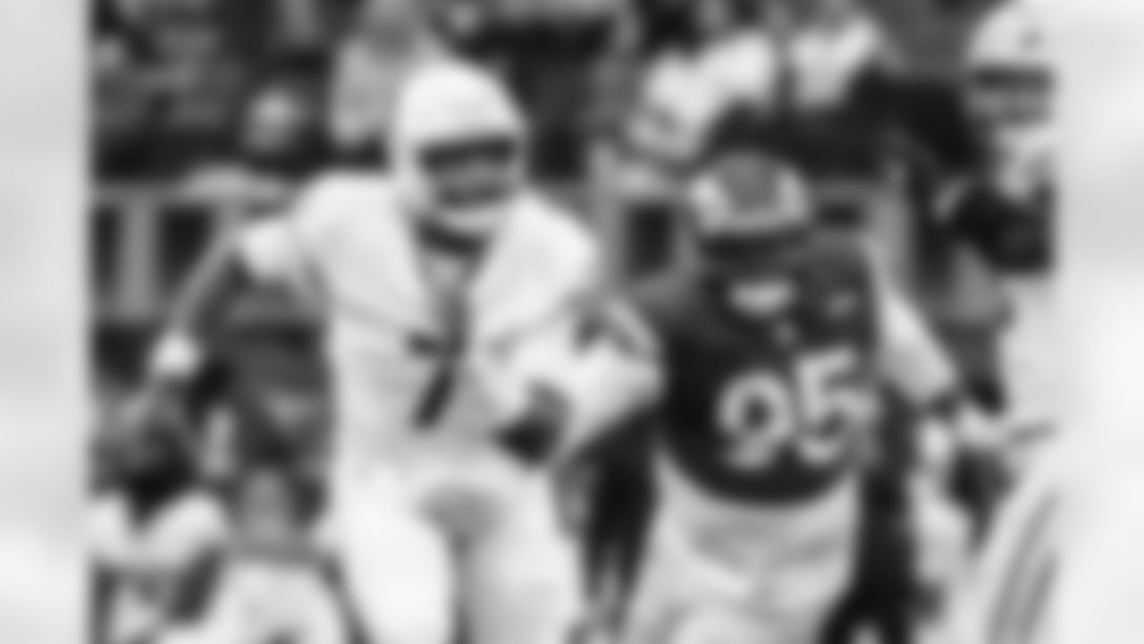 The Los Angeles Rams take on the Arizona Cardinals in week 18 of the 2025 NFL regular season.