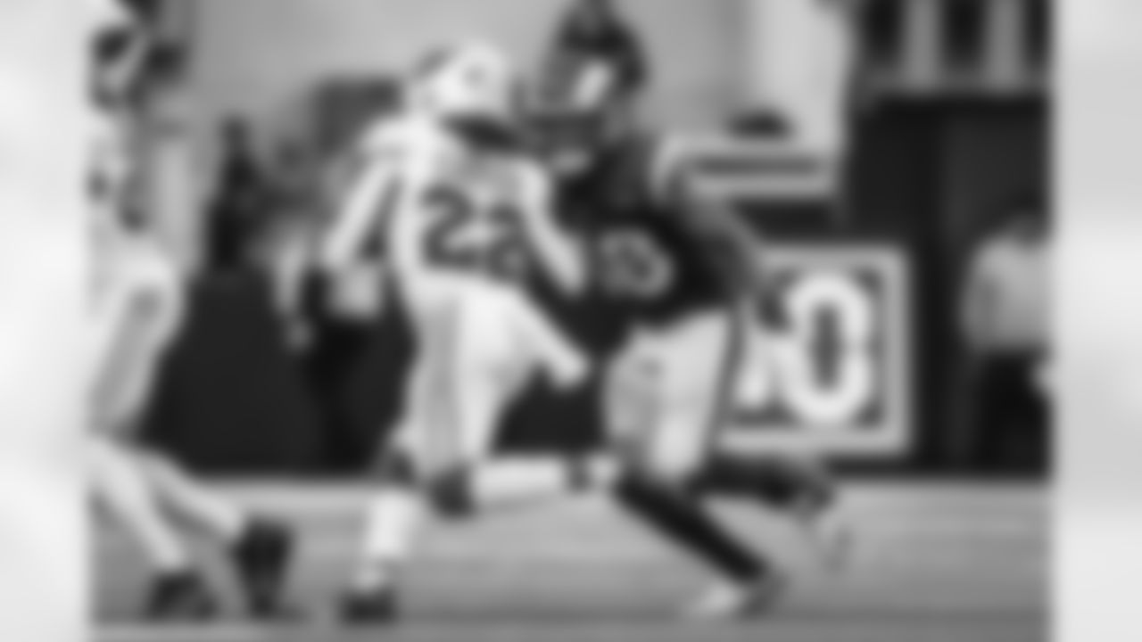 The Los Angeles Rams take on the Arizona Cardinals in week 18 of the 2025 NFL regular season.