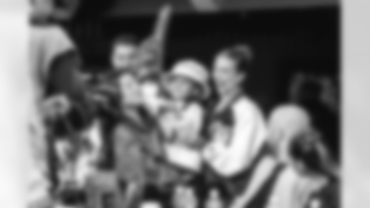 E_260104_Rams_vs_Cardinals_TE_682