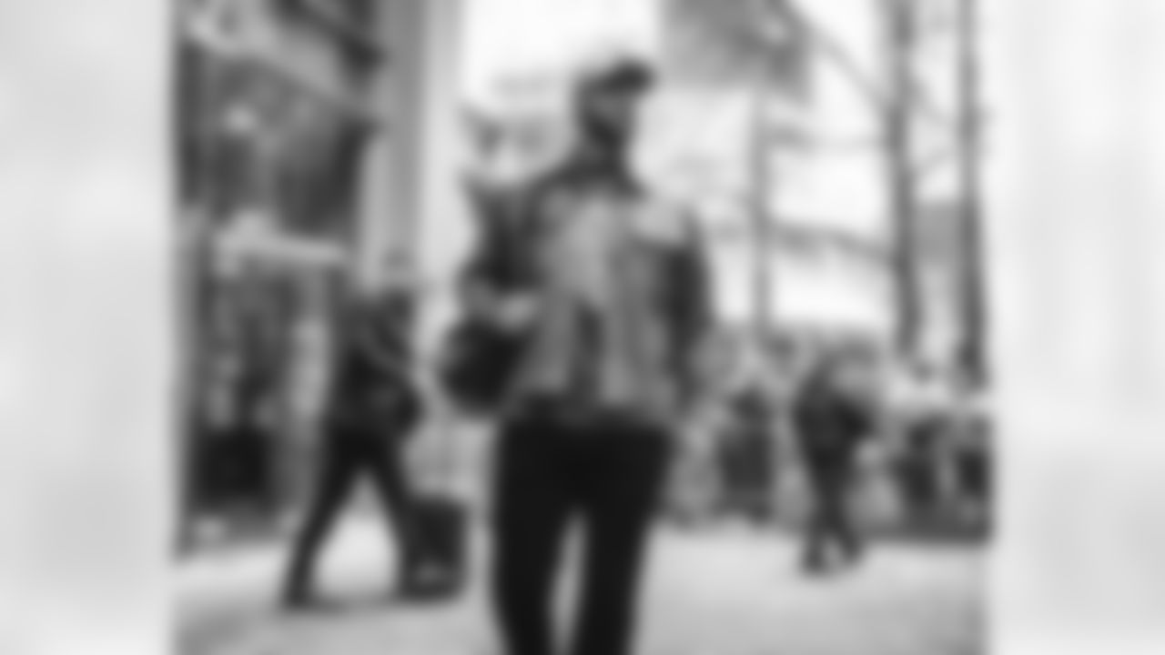 11 QB Jimmy Garoppolo travels to Bank of America Stadium for Wild Card matchup vs. Panthers