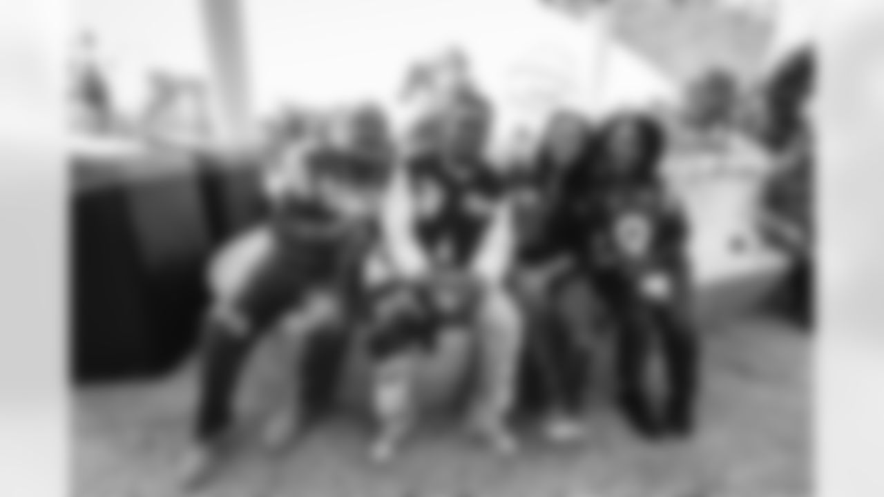 The Los Angeles Rams take on the Detroit Lions in week 15 of the 2025 NFL regular season.