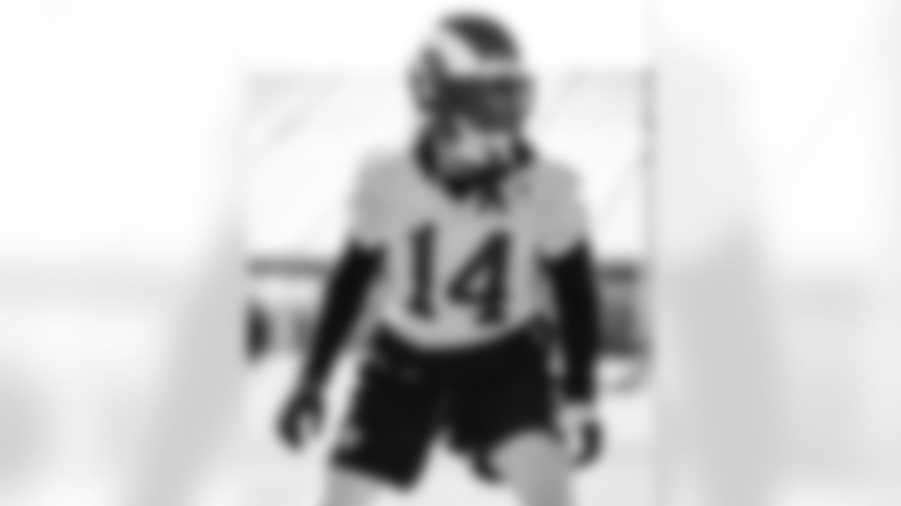 E_251203_Regular_Season_Week14_Practice_BT_00208