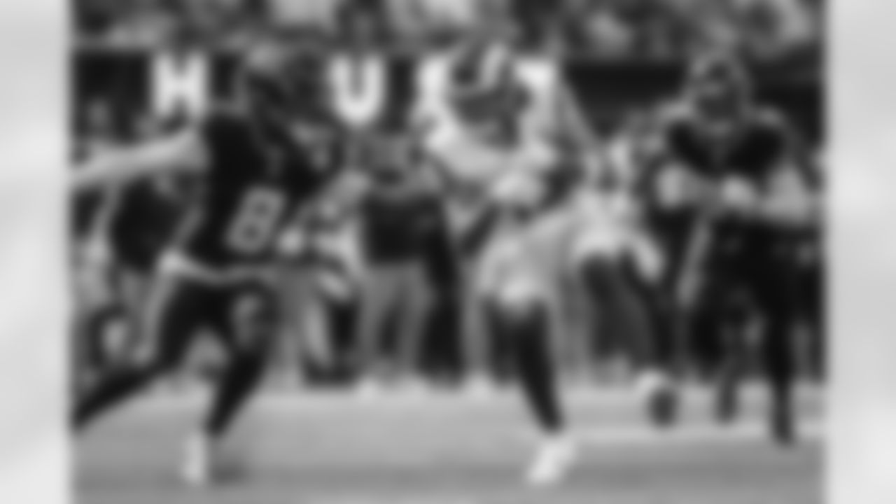 The Los Angeles Rams take on the Houston Texans in week 1 of the 2025 NFL regular season.