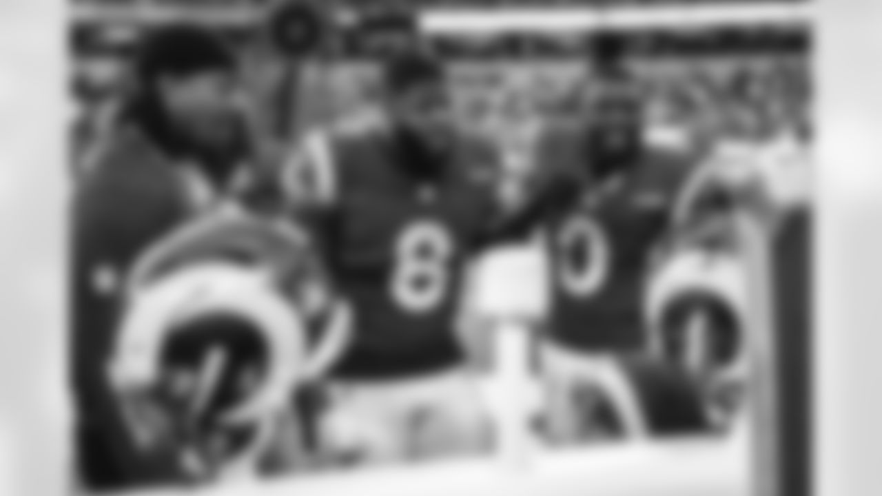 The Los Angeles Rams take on the Detroit Lions in week 15 of the 2025 NFL regular season.