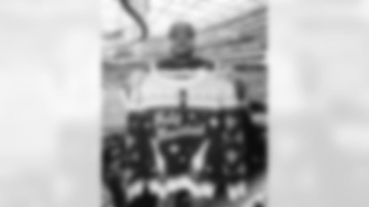 The Los Angeles Rams take on the Detroit Lions in week 15 of the 2025 NFL regular season.