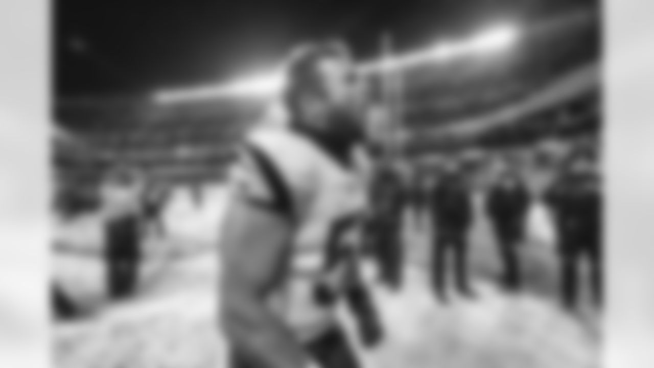 The Los Angeles Rams take on the Chicago Bears in the divisional round of the 2025 NFL Playoffs.