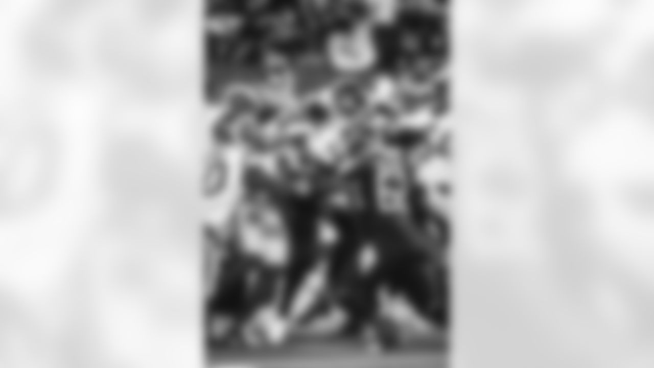 The Los Angeles Rams took on the Ten
nessee Titans during Week 9 of the 2021 season.