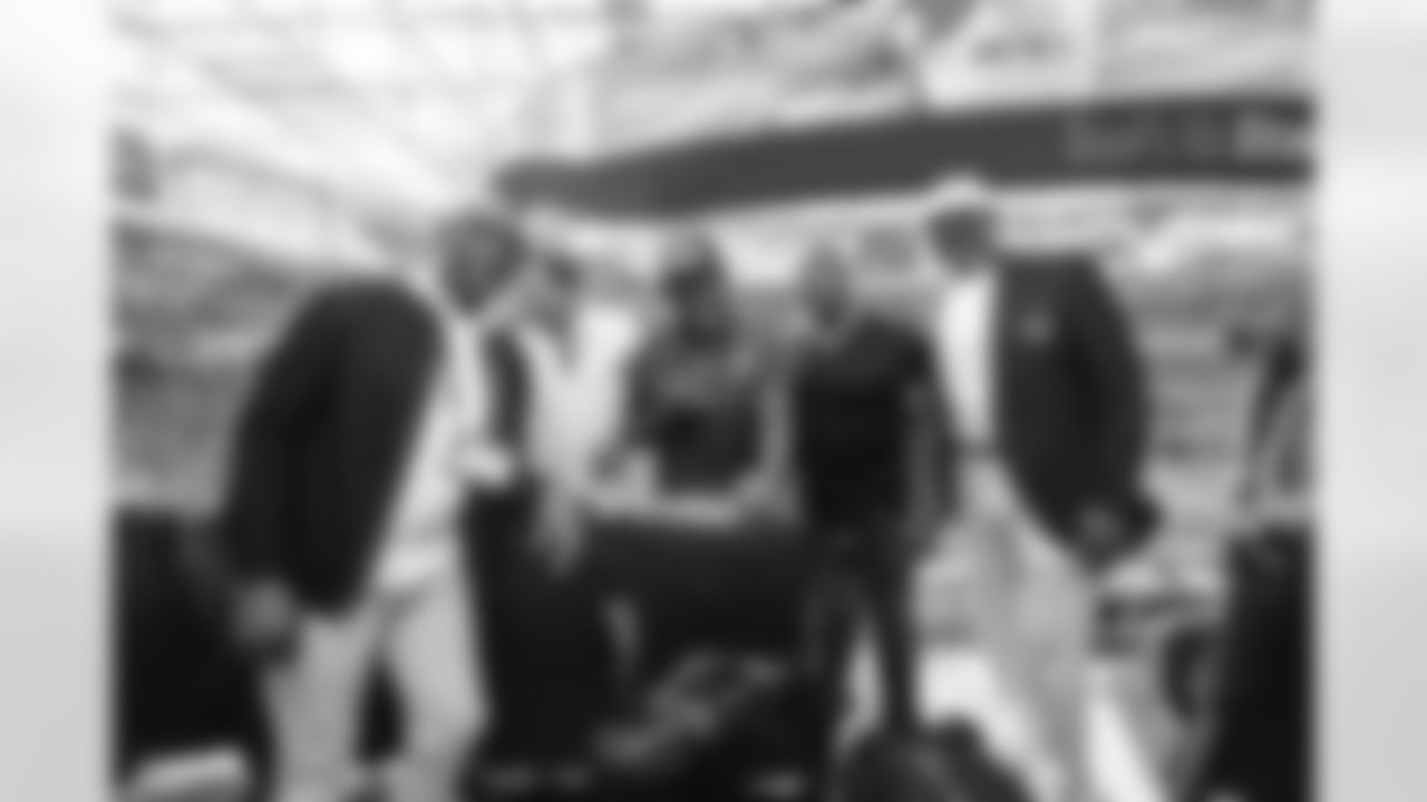 Eric Dickerson, Leroy Irving, Wendell Tyler & Reggie Doss in the Rams House