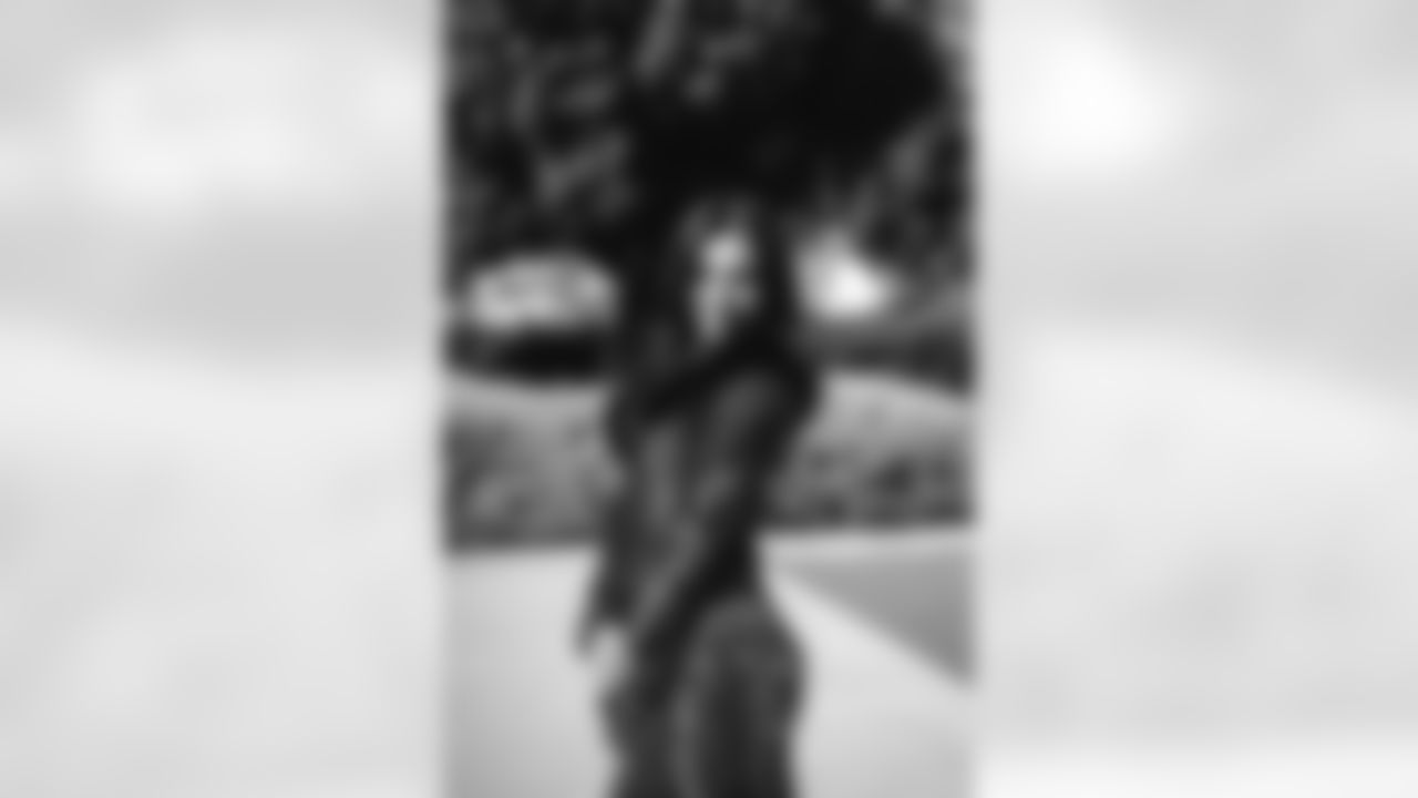 The Los Angeles Rams take on the Tampa Bay Buccaneers in week 12 of the 2025 NFL regular season.