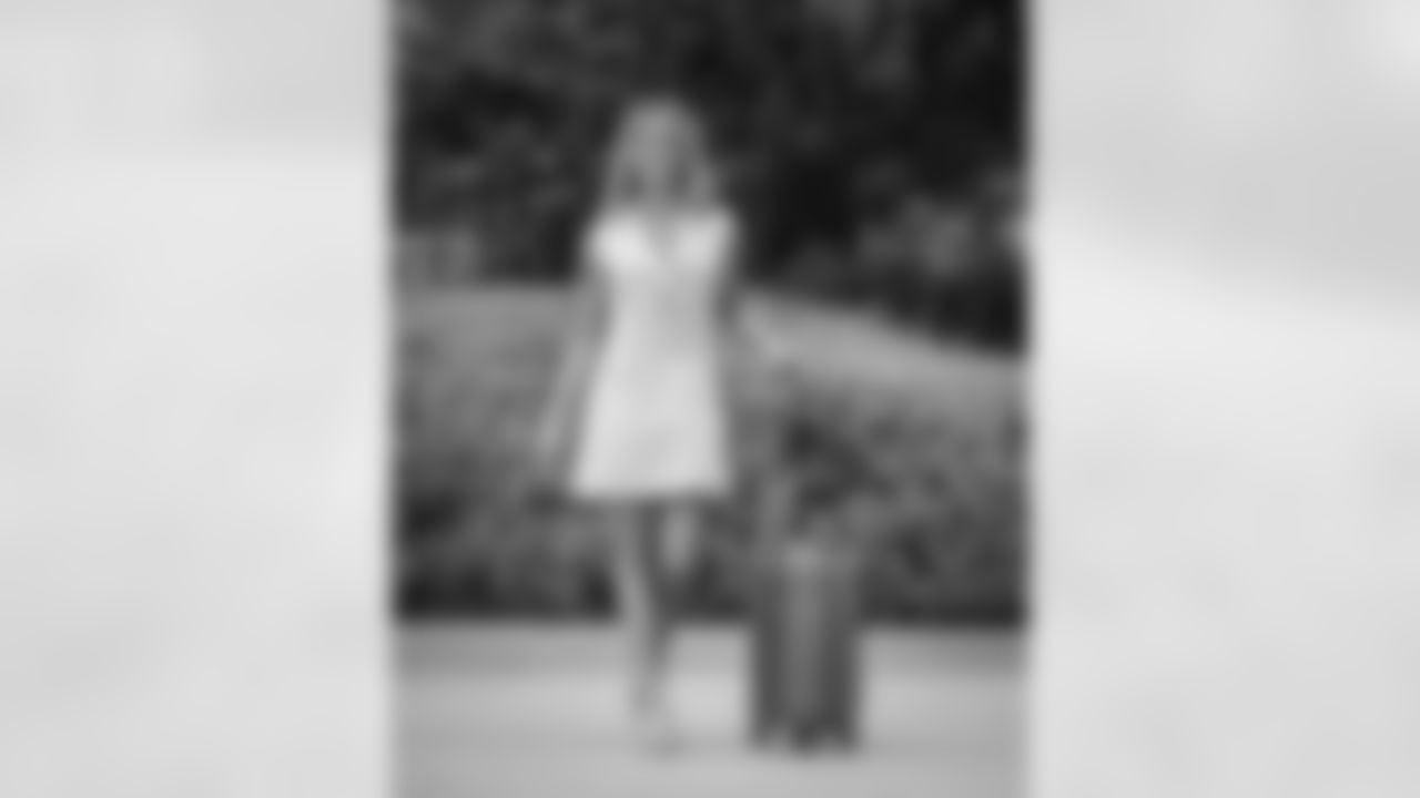 The Los Angeles Rams take on the Detroit Lions in week 15 of the 2025 NFL regular season.