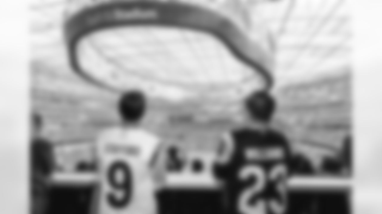 The Los Angeles Rams take on the New Orleans Saints in week 9 of the 2025 NFL regular season.