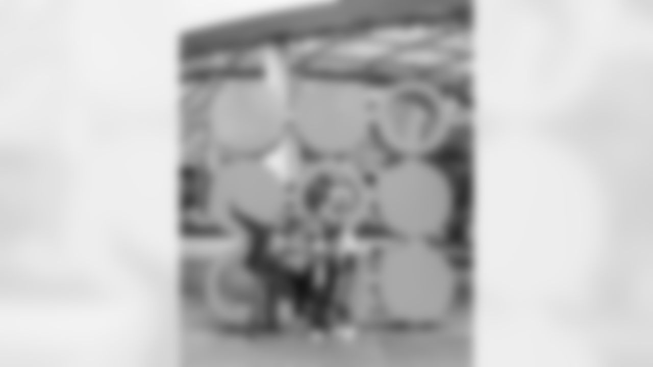 The Los Angeles Rams take on the Arizona Cardinals in week 18 of the 2025 NFL regular season.