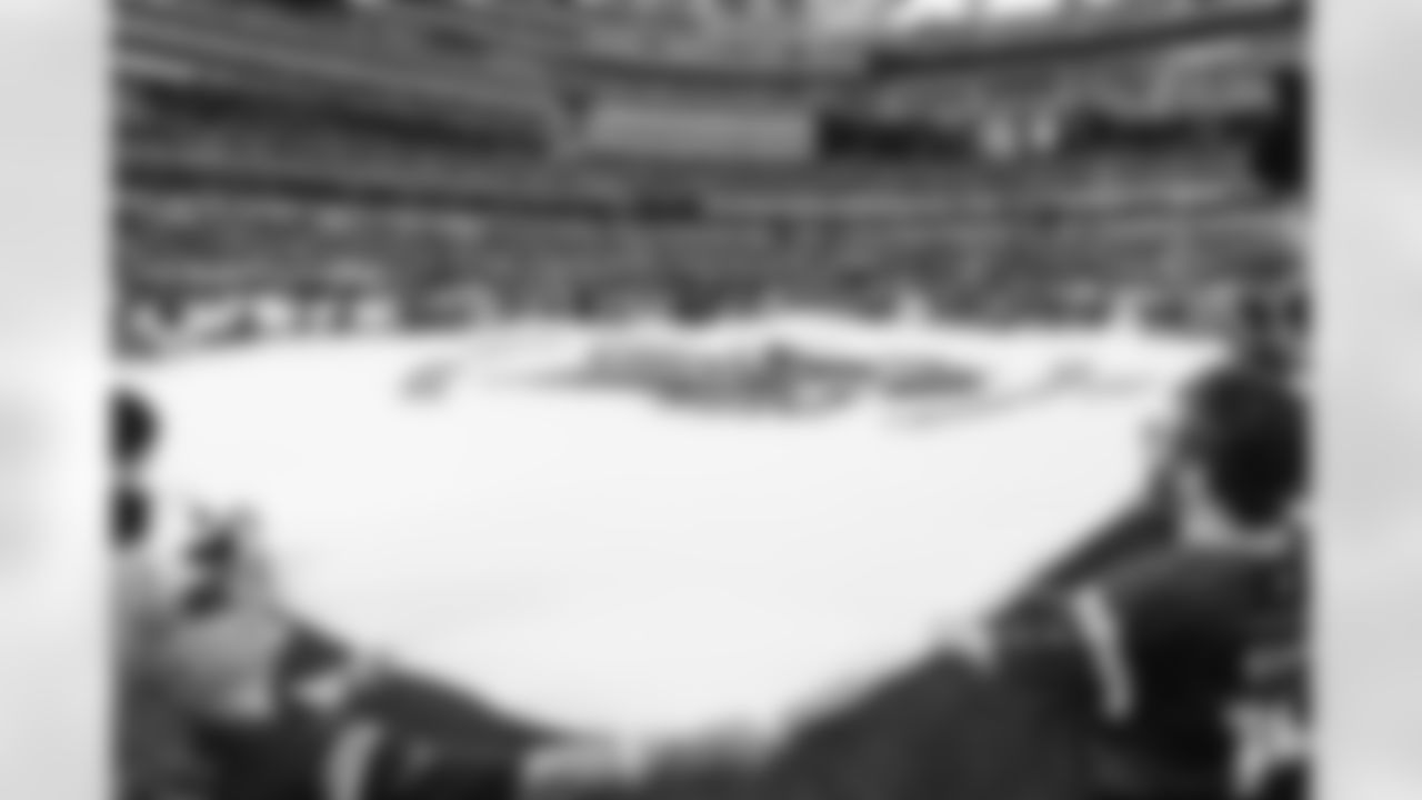 The Los Angeles Rams take on the New Orleans Saints in week 9 of the 2025 NFL regular season.