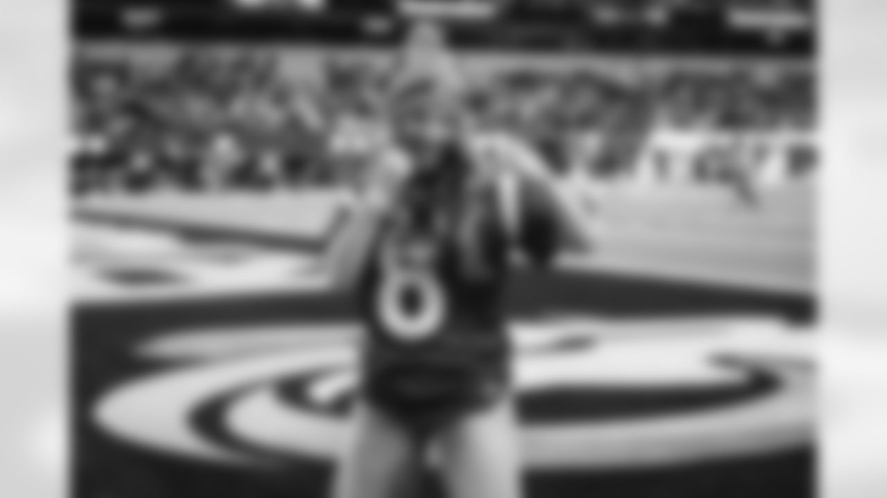 E_260104_Rams_vs_Cardinals_TE_561