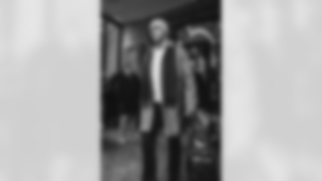 11 QB Jimmy Garoppolo travels to Soldier Field for divisional playoff game vs. Bears