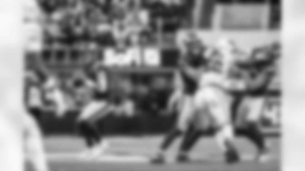 The Los Angeles Rams take on the Arizona Cardinals in week 18 of the 2025 NFL regular season.