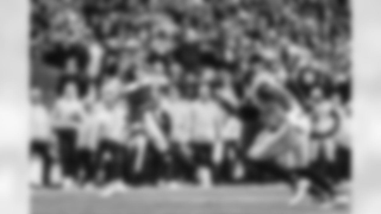 The Los Angeles Rams take on the Seattle Seahawks in week 16 of the 2025 NFL regular season.