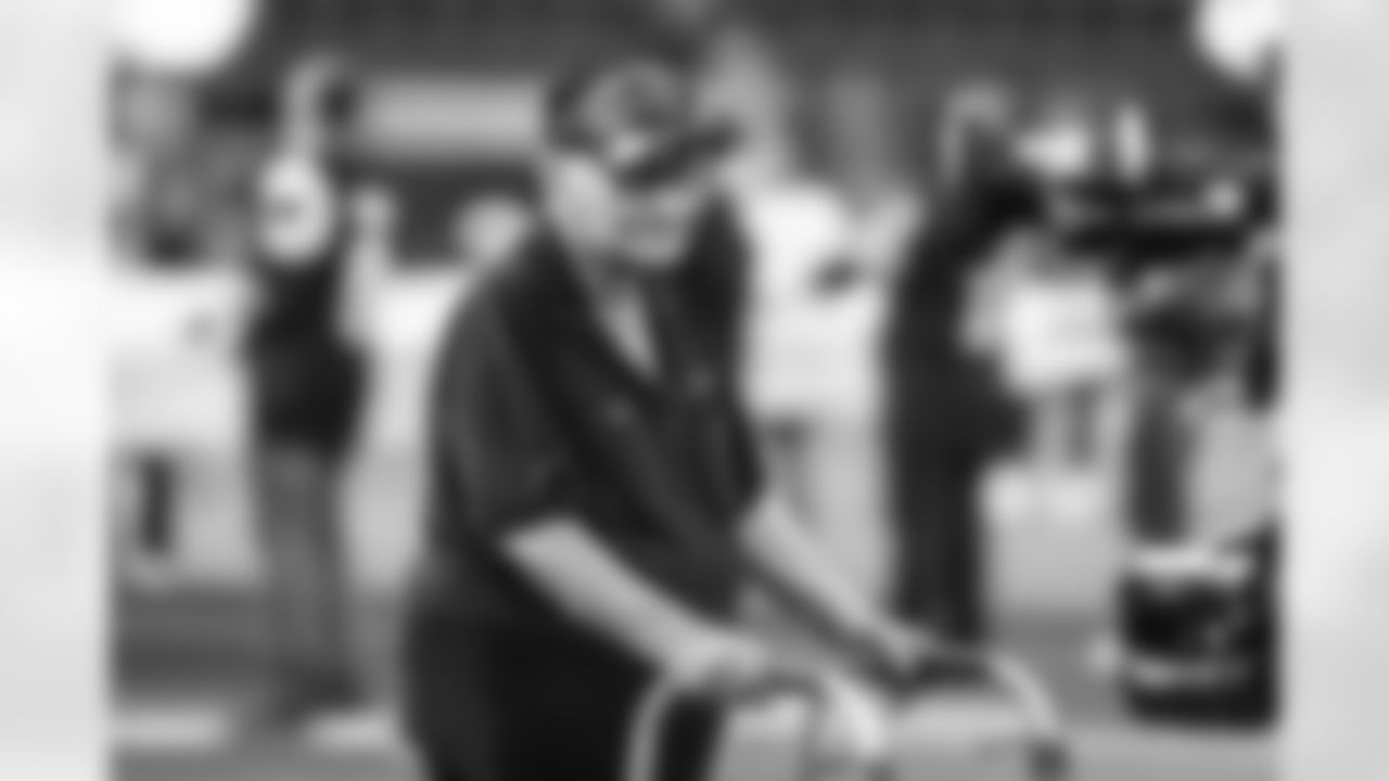 The Los Angeles Rams take on the New Orleans Saints in week 9 of the 2025 NFL regular season.