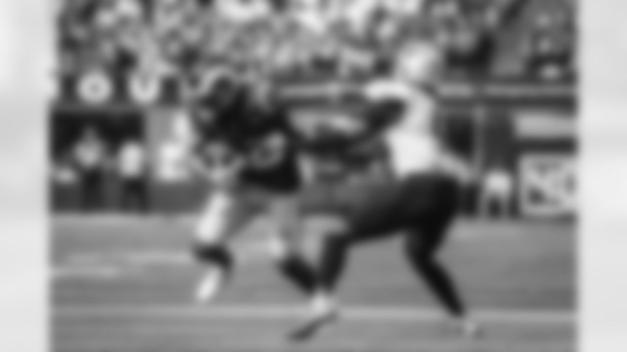 The Los Angeles Rams take on the New Orleans Saints in week 9 of the 2025 NFL regular season.