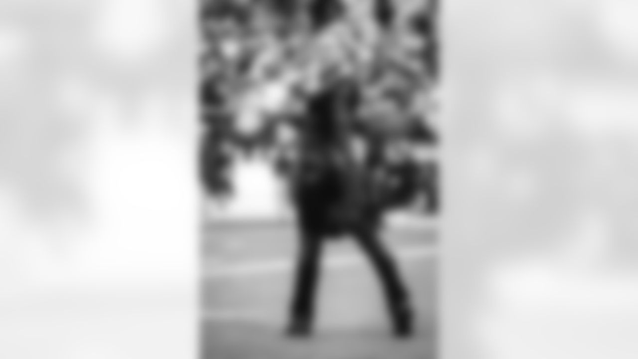 The Los Angeles Rams take on the Seattle Seahawks in week 11 of the 2025 NFL regular season.