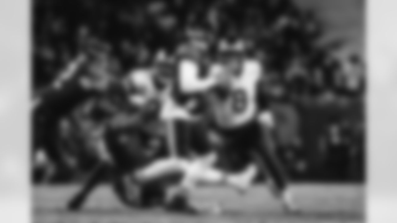 The Los Angeles Rams take on the Chicago Bears in the divisional round of the 2025 NFL post season.