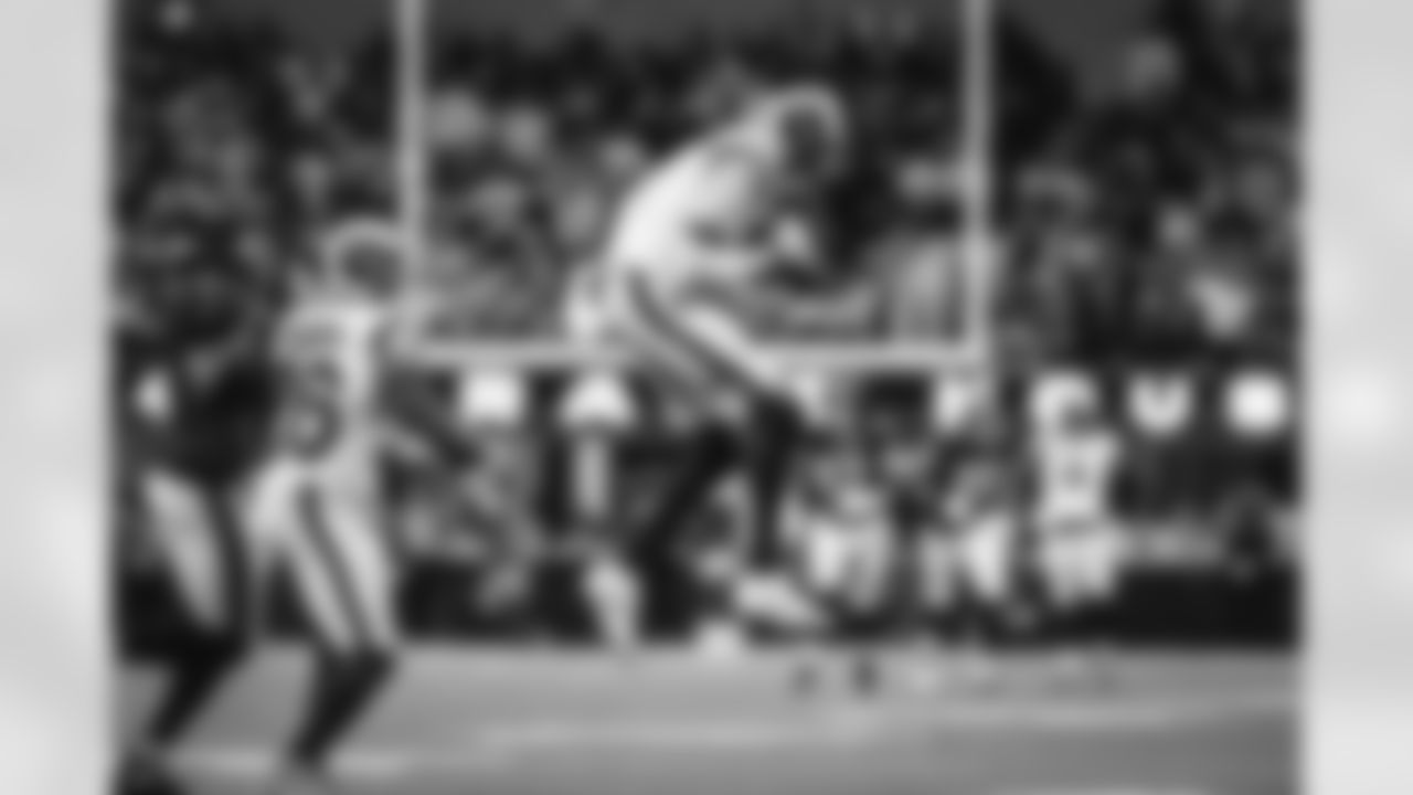 The Los Angeles Rams take on the Tampa Bay Buccaneers in week 12 of the 2025 NFL regular season.