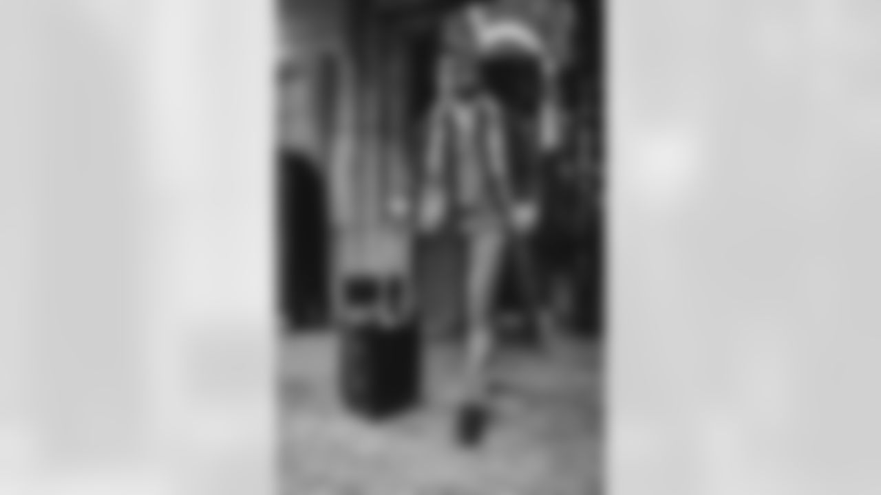 0 OLB Byron Young travels to Soldier Field for divisional playoff game vs. Bears