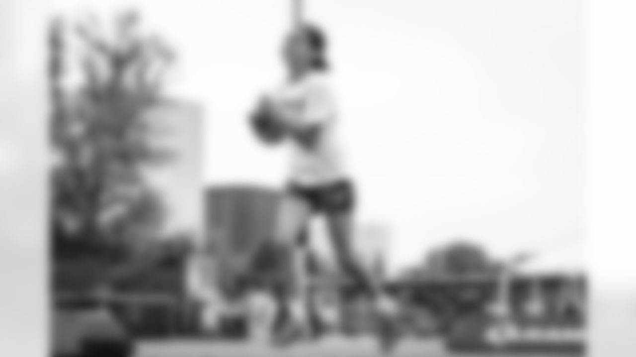 E_250914_Football_Meets_Football_Clinic_JM_0079