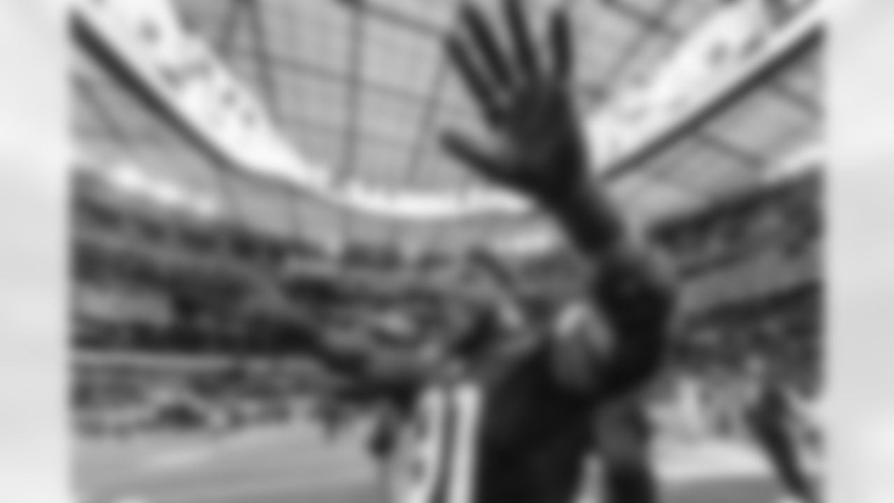 The Los Angeles Rams take on the Arizona Cardinals in week 18 of the 2025 NFL regular season.