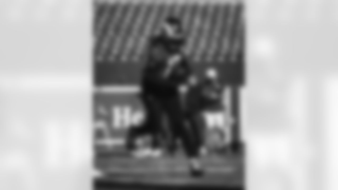 E_251015_Regular_Season_Week7_Practice_AD_1449
