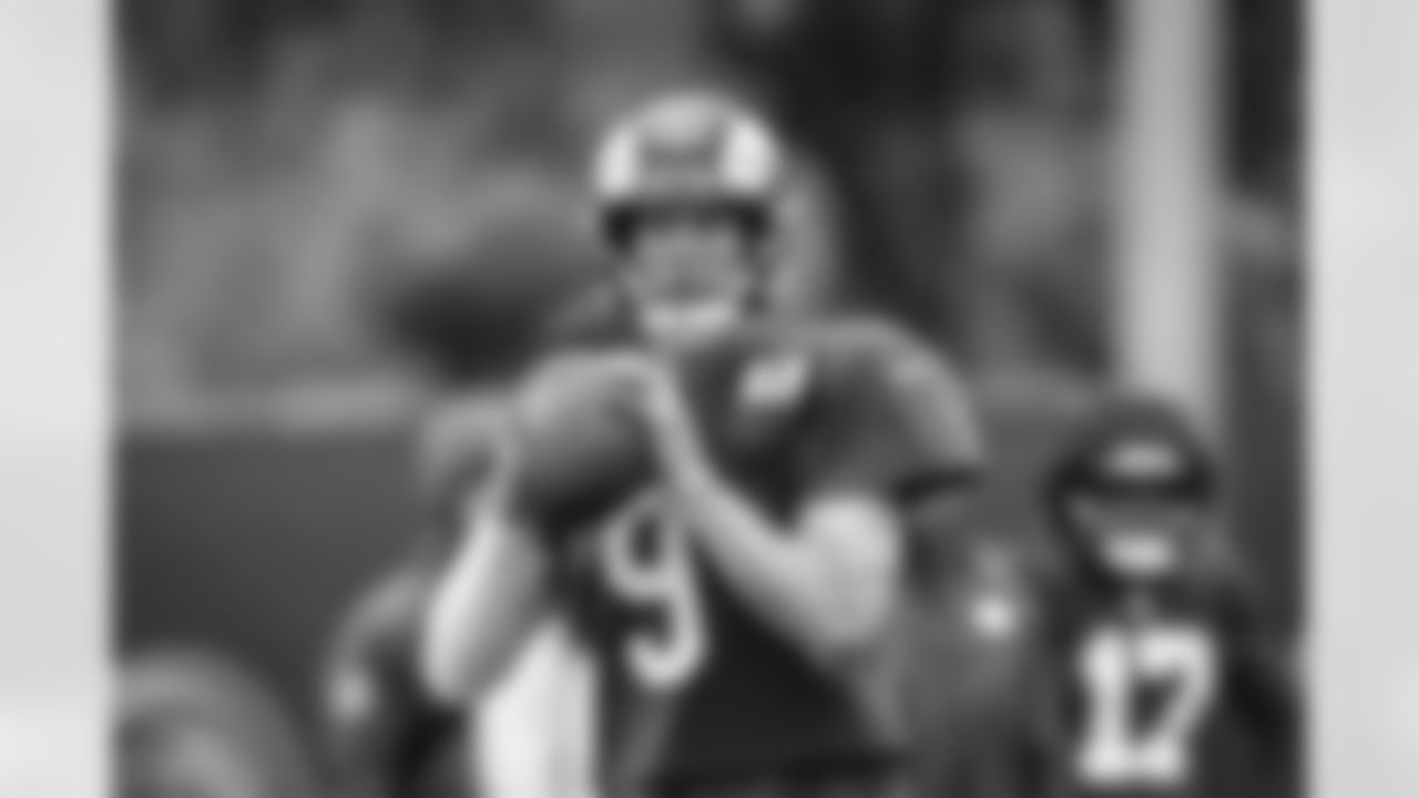 E_251120_Regular_Season_Week12_Practice_AD_0445