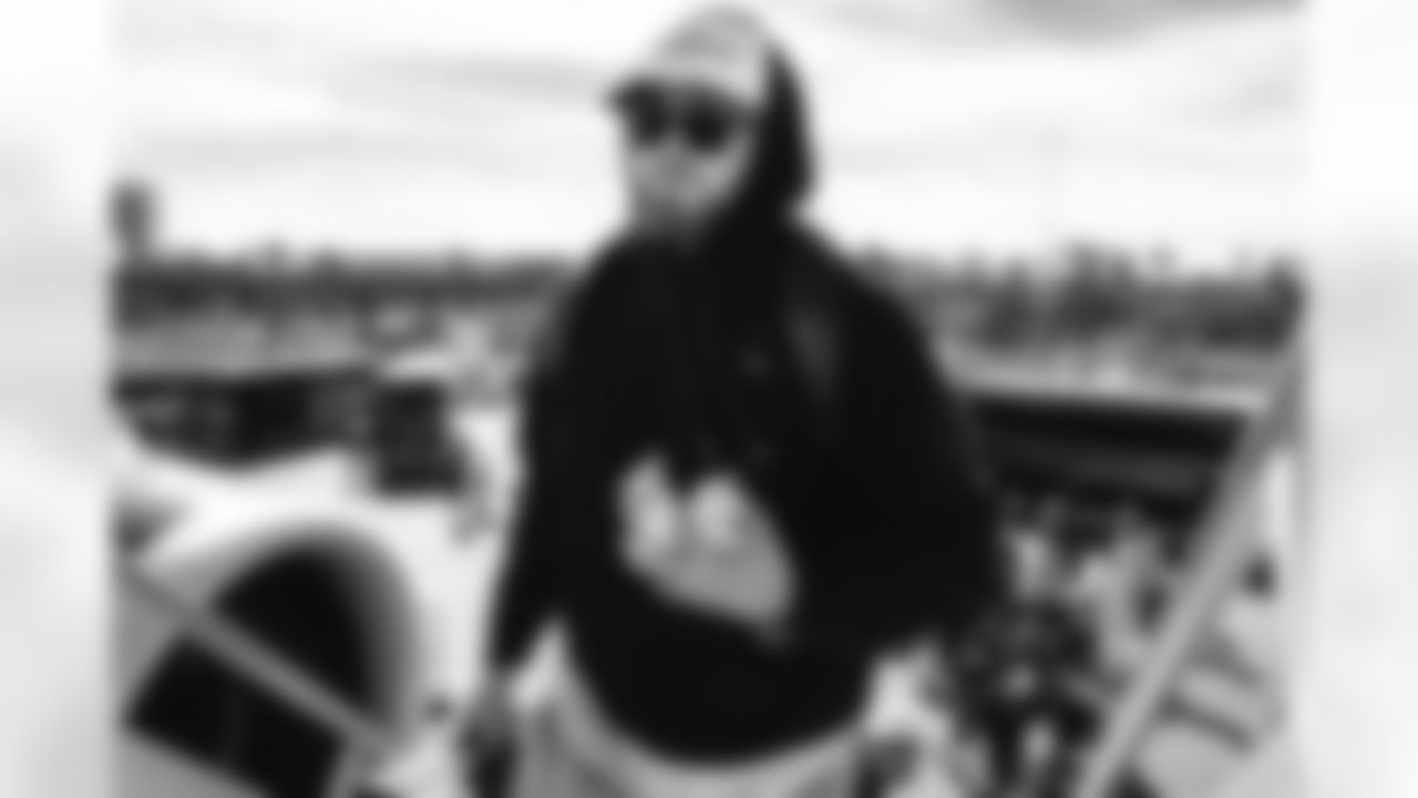 65 OL Coleman Shelton travels to Chicago for Divisional matchup vs. Bears