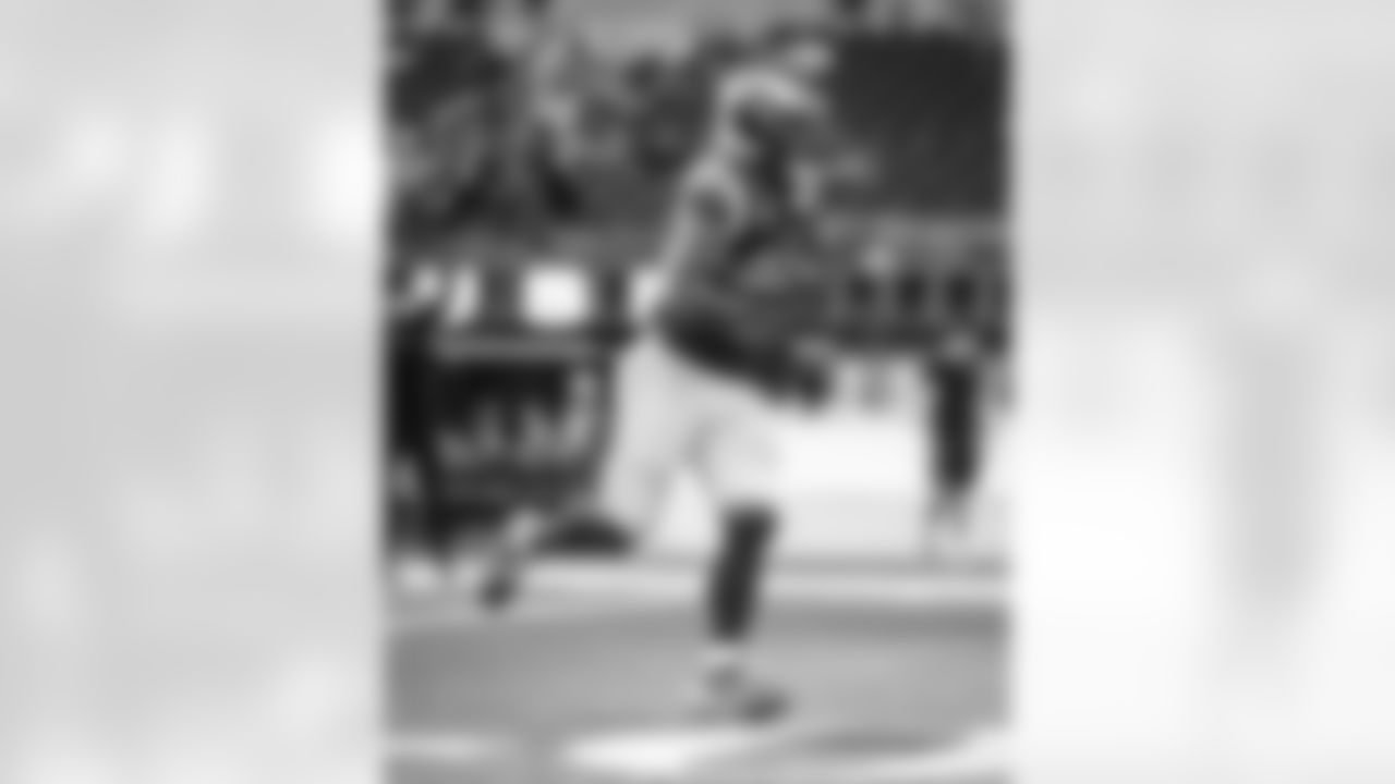 The Los Angeles Rams take on the Detroit Lions in week 15 of the 2025 NFL regular season.