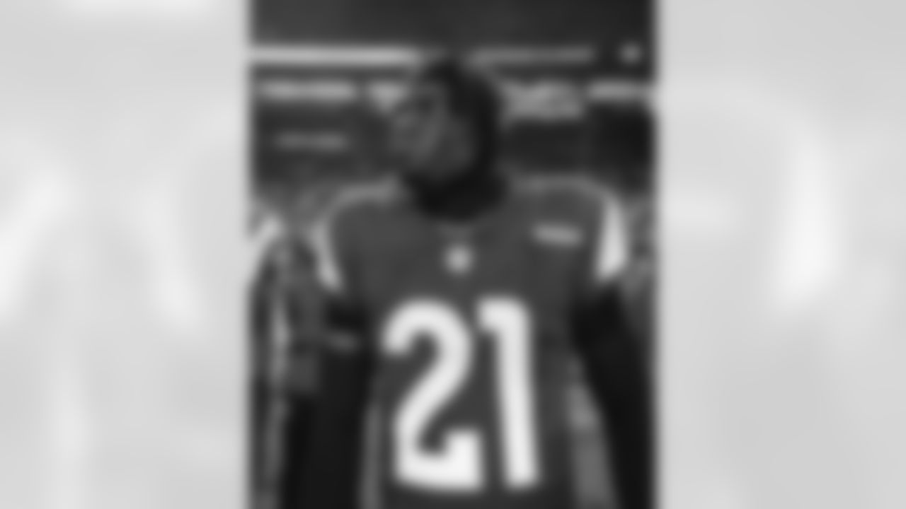 The Los Angeles Rams take on the Seattle Seahawks in week 16 of the 2025 NFL regular season.