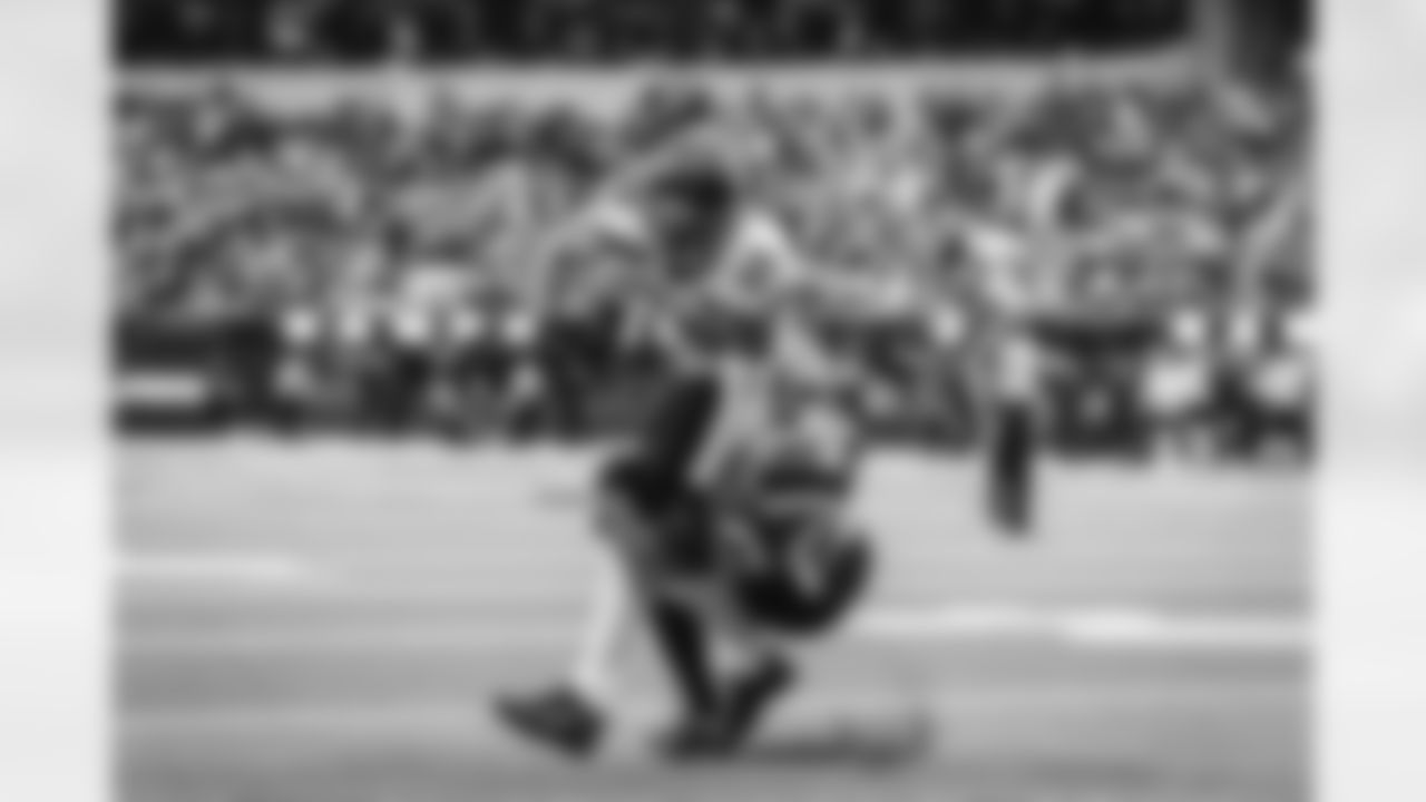 The Los Angeles Rams take on the Seattle Seahawks in week 11 of the 2025 NFL regular season.