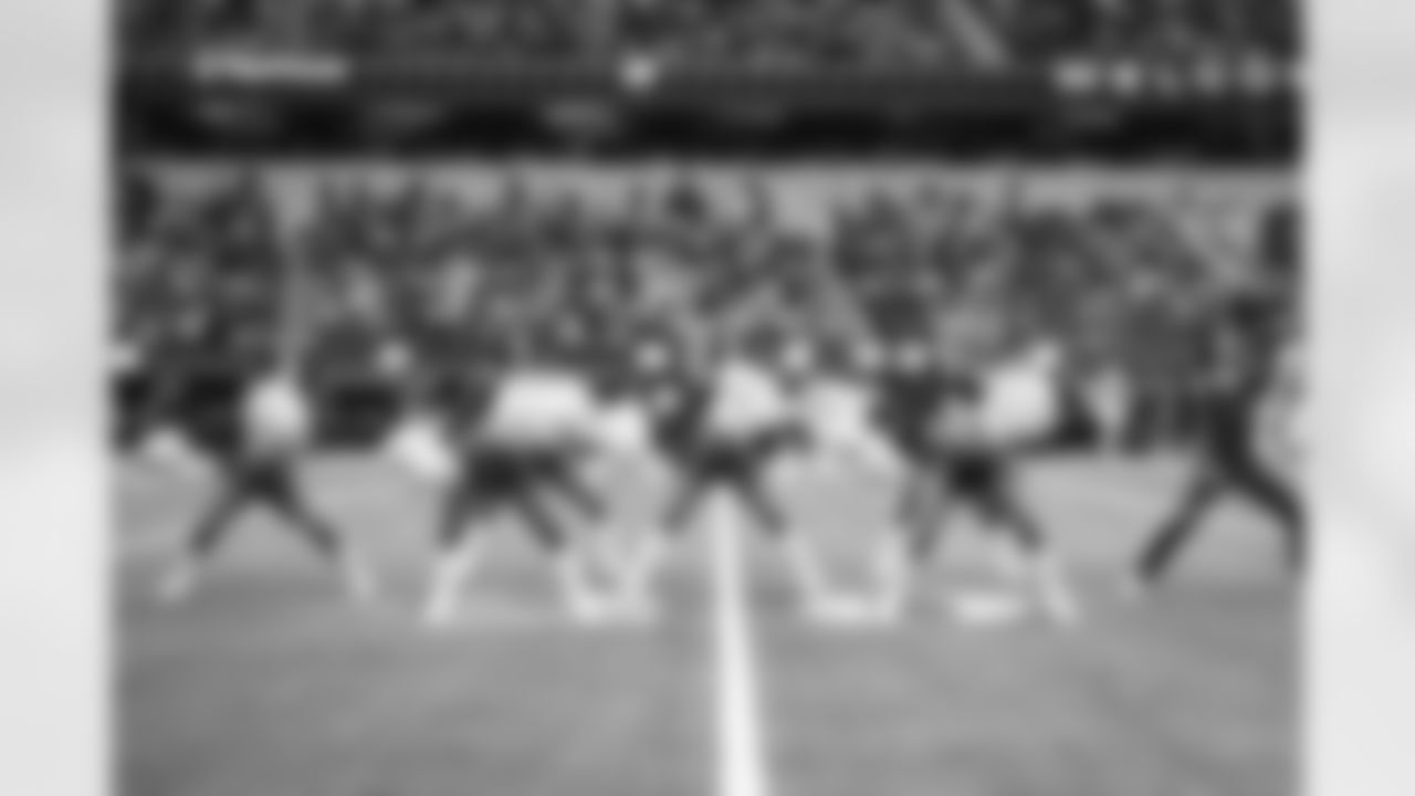 E_260104_Rams_vs_Cardinals_TE_423