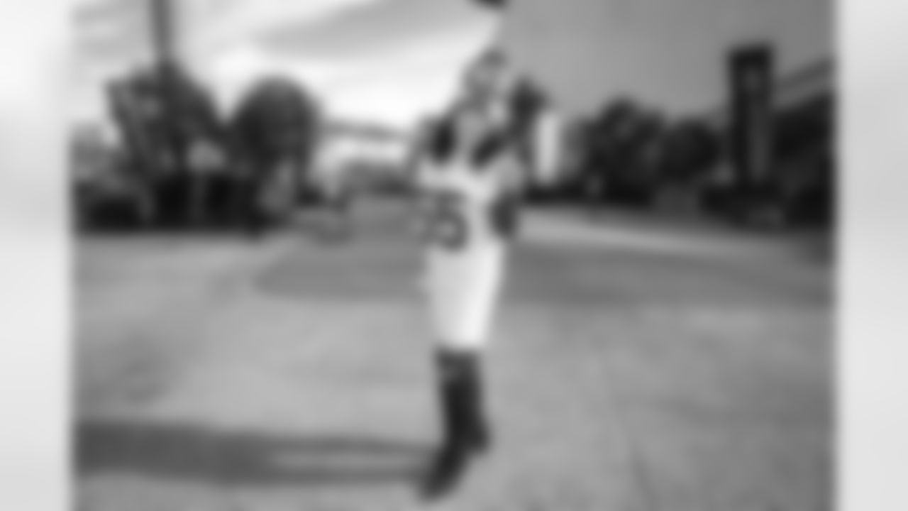 The Los Angeles Rams take on the Detroit Lions in week 15 of the 2025 NFL regular season.