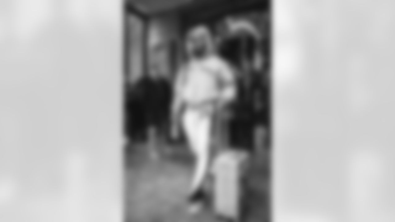 26 S Kamren Kinchens travels to Soldier Field for divisional playoff game vs. Bears