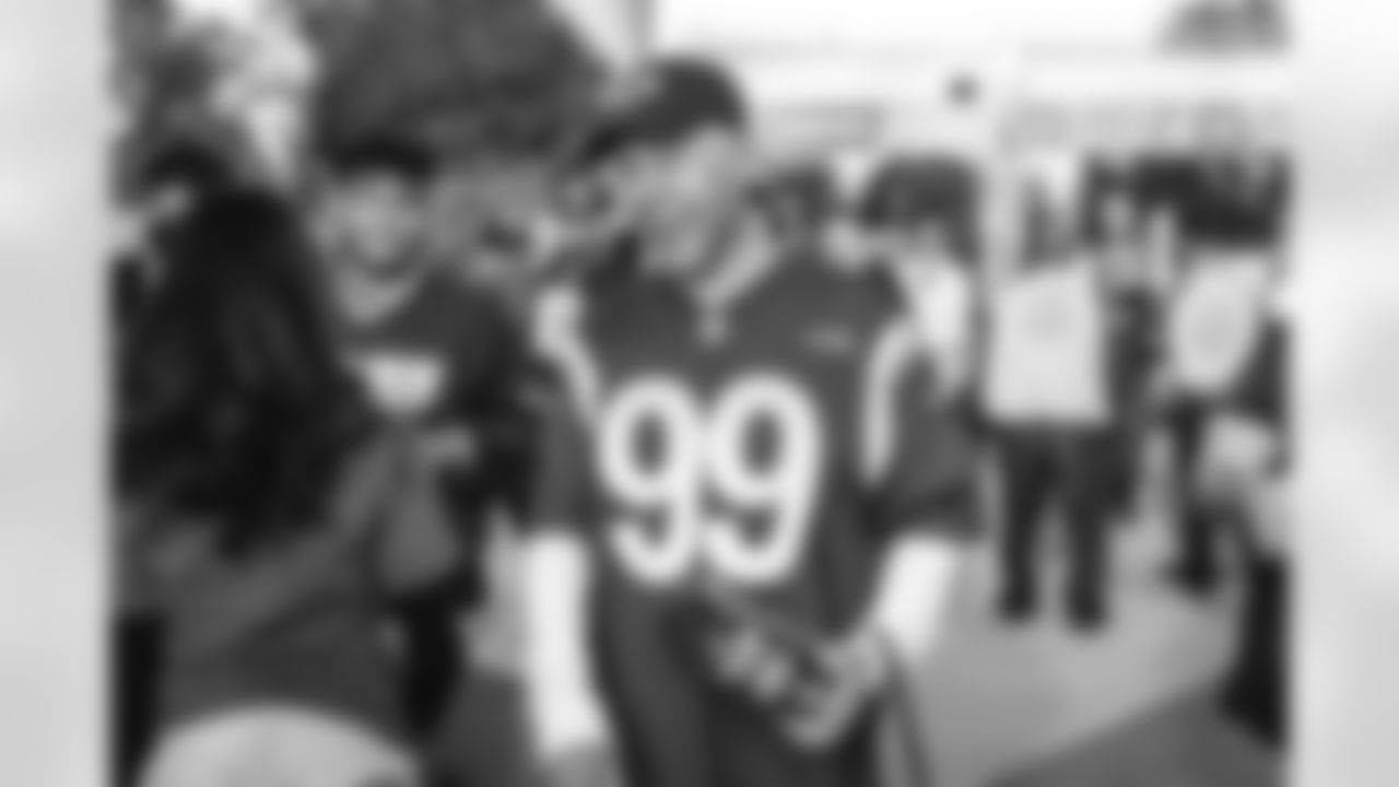 The Los Angeles Rams take on the Tampa Bay Buccaneers in week 12 of the 2025 NFL regular season.