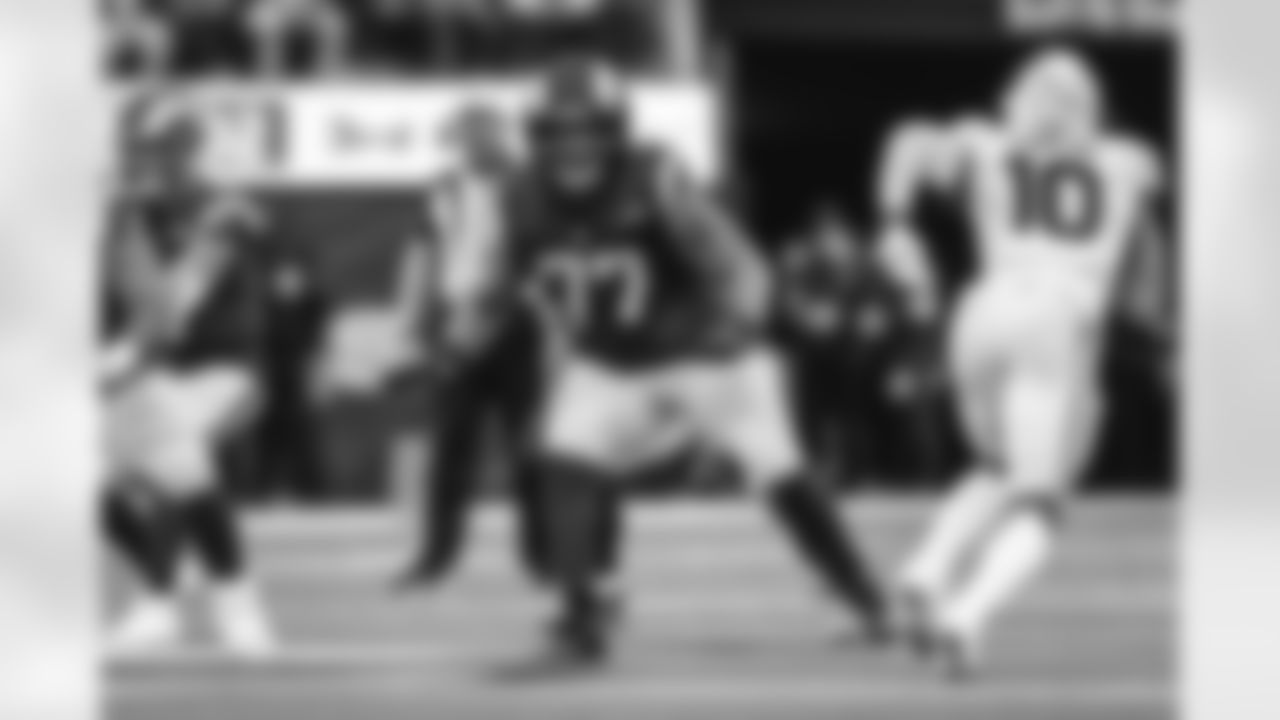 The Los Angeles Rams take on the Arizona Cardinals in week 18 of the 2025 NFL regular season.