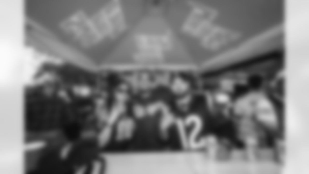 The Los Angeles Rams take on the New Orleans Saints in week 9 of the 2025 NFL regular season.