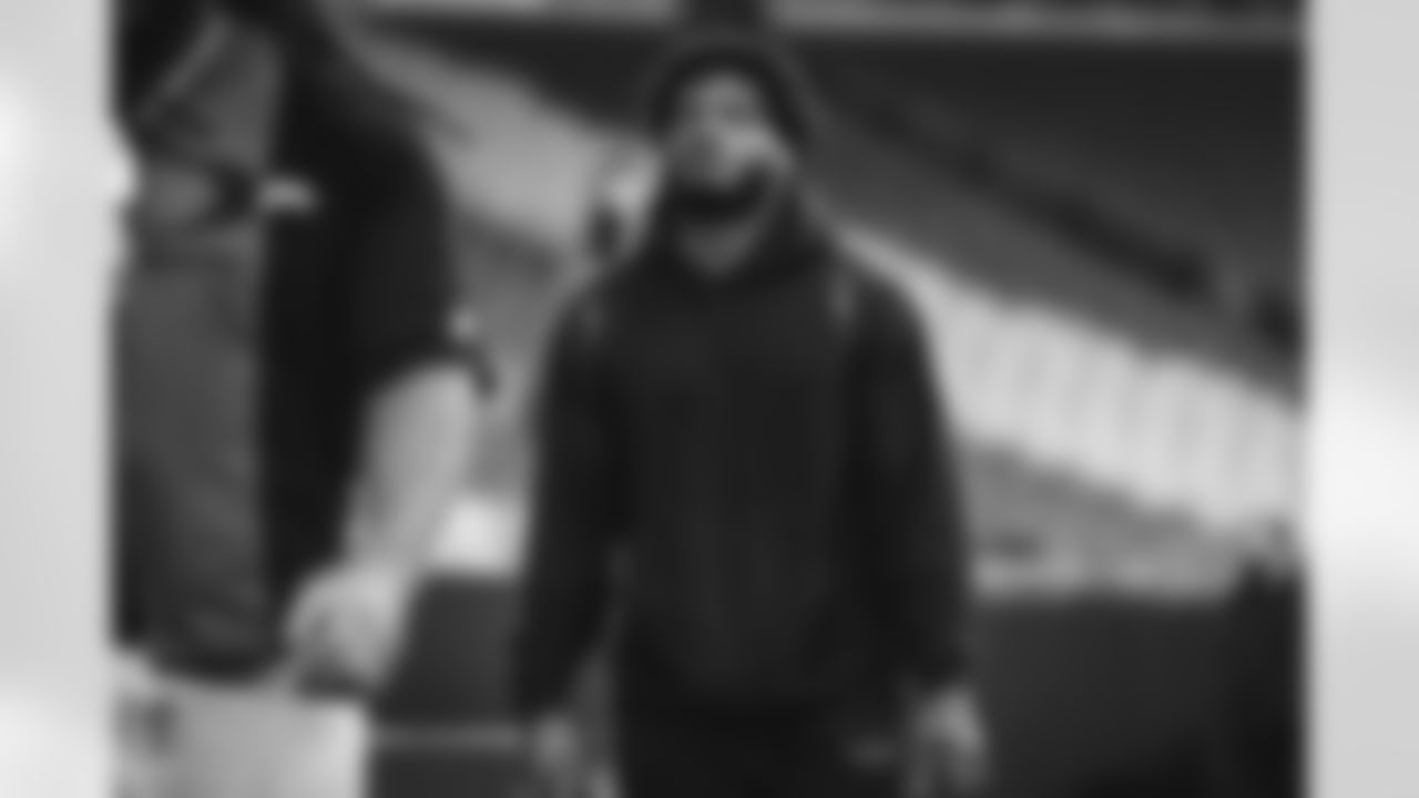 10 OLB Josaiah Stewart arrives at State Farm Stadium for today's game against the Cardinals