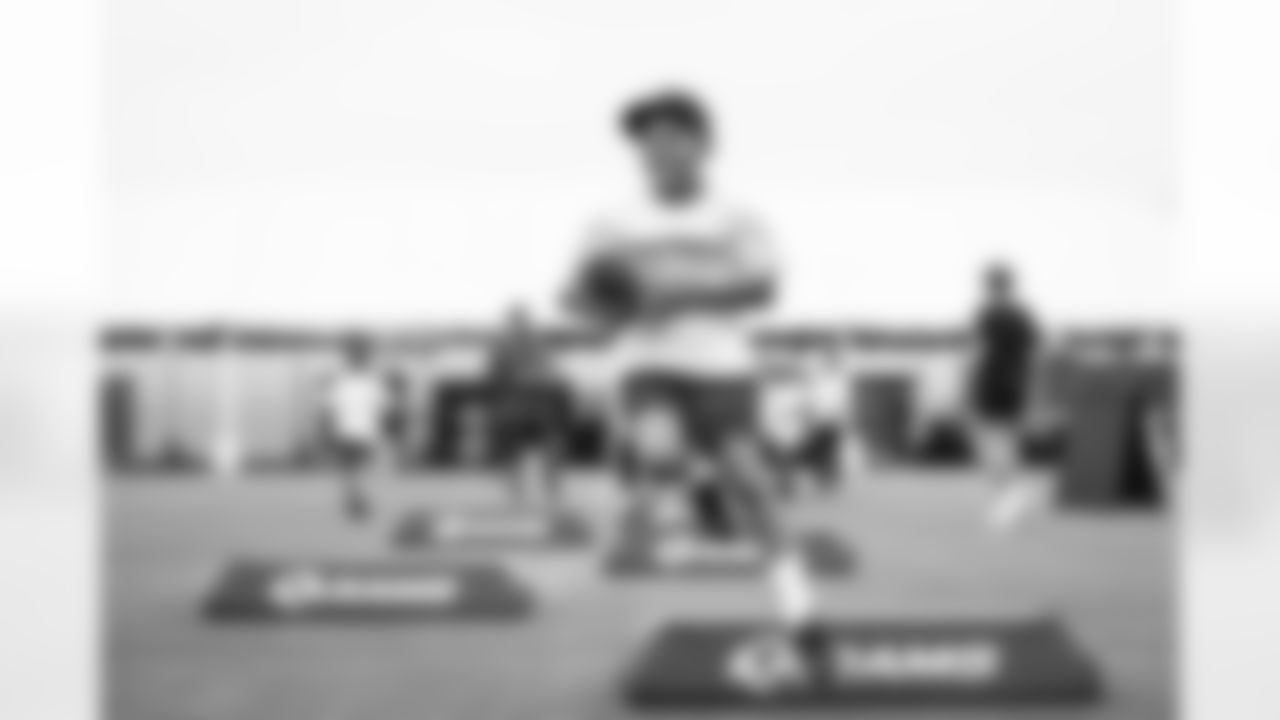E_250914_Football_Meets_Football_Clinic_JM_0088