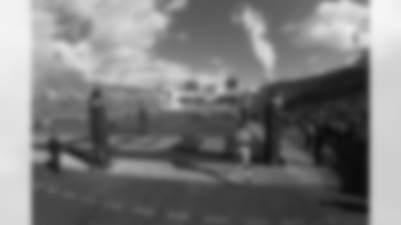 Los Angeles Rams offensive tackle Rob Havenstein (79) enters the field before the NFL regular season game against the San Francisco 49ers on Saturday, Dec. 24, 2016 in Los Angeles. (Ric Tapia/Rams)