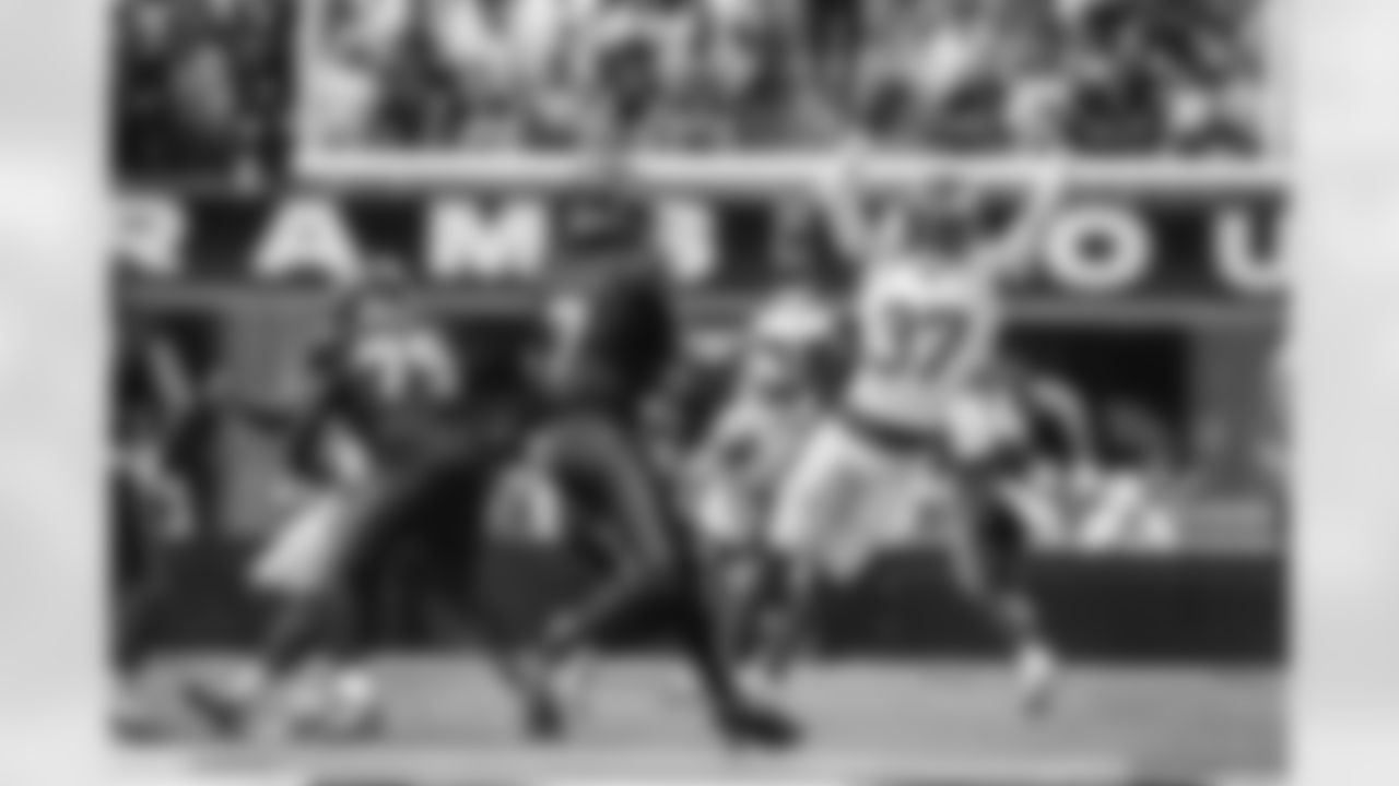 The Los Angeles Rams take on the Houston Texans in week 1 of the 2025 NFL regular season.